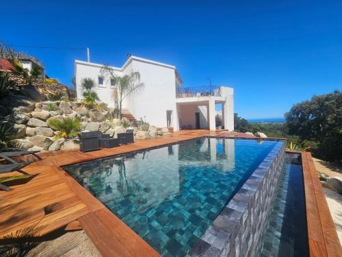 Solaro Villa | Villa architecte vue mer