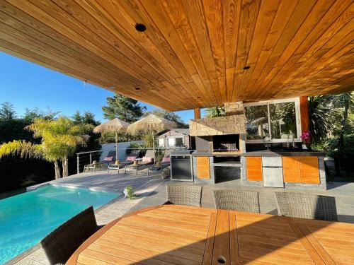 Porto-Vecchio Villa | Villa CASA BAGGIA, proche plage, piscine à débordement chauffée, pool house