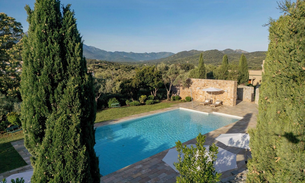 Lozari House | Villa on the heights of Belgodère