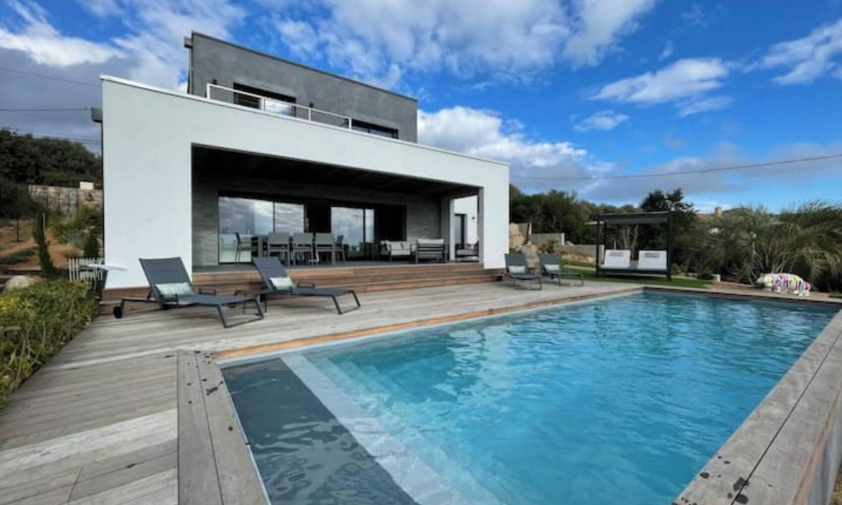 Lecci Villa | Villa Prisuccia, vue mer & Montagne Proche Plage