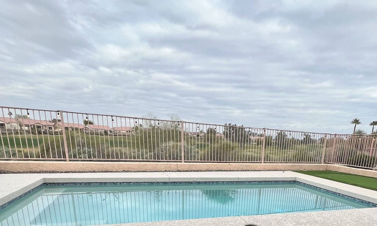 Coyote Lakes House | Your Super Bowl & Spring Training home base! Golf Course Getaway in Surprise!