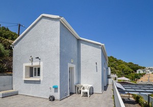 3 bedroom accommodation in Pietranera