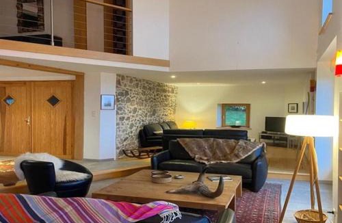 Basse-sur-le-Rupt Bed & Breakfast | Évasion tranquille dans les Vosges : chambre avec vue, cheminée et cuisine locale - FR-1-589-623