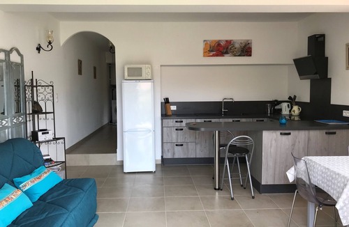 Propriano Apartment | 1 bedroom apartment in villa, quiet, sea view, near beaches and town center