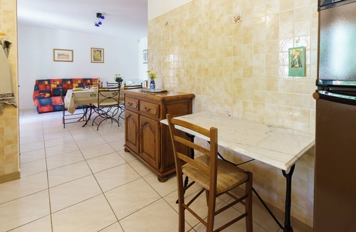 Bravone Apartment | 2-Bedroom Apartment 100m from the Beach - Private Terrace - Fiber Wi-Fi - A/C