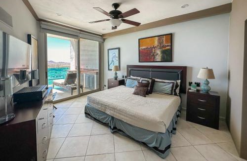 Sandy Beach House | 2BR Beachfront Condo on Sandy Beach #703