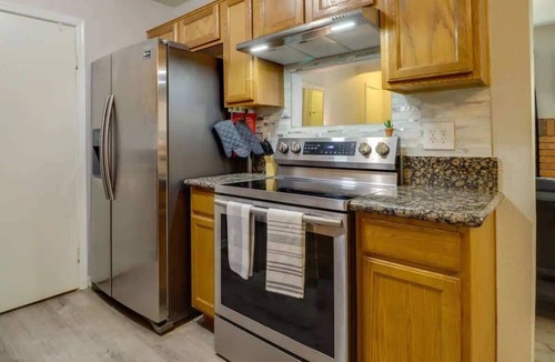 South Mountain Condo | 2BR Condo with patio, Heated Pool, Spa & Gym Access