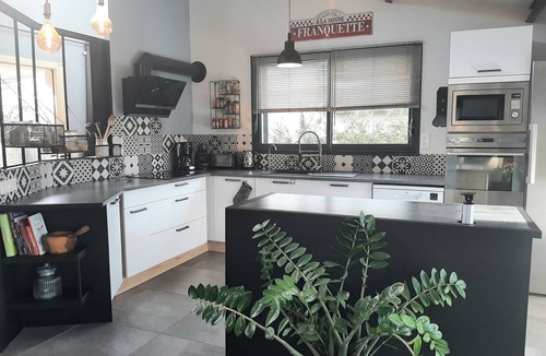 Morta Villa | 3-star villa between sea and mountains 4 bedrooms 3 bathrooms near sea/centre Private swimming pool