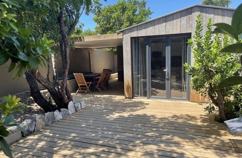 Bonifacio House | 50m² cabin near the Gulf of Sant'Amanza