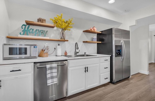 Park Scottsdale Four House | 5BR Scottsdale Retreat - Pool, Games & More!