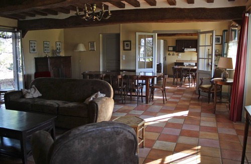 Fleury-la-Foret House | A comfortable country house in an English park