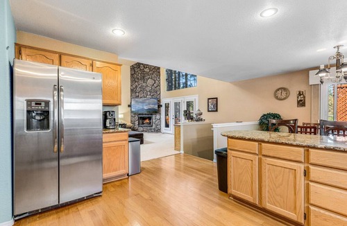 Flagstaff House | ACE - A Hole in One! | Right on the Golf Course | Hot Tub | Mt Views & Pines