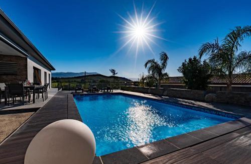 Afa House | Afa proche Ajaccio, magnifique villa avec piscine privée 8 personnes