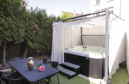 Old Town House | air-conditioned house in colmar town center with jacuzzi and private garden