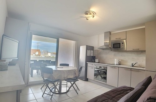 Saintes-Maries-de-la-Mer Apartment | Apartment Saintes-Maries-de-la-Mer, 1 bedroom, 4 persons