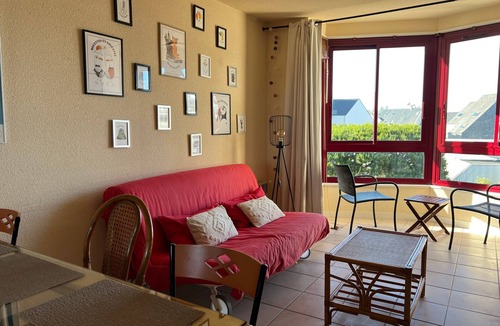 Perros-Guirec Apartment | Apartment 'Hortensia By Madame Est Servie' with Sea View, Balcony and Wi-Fi