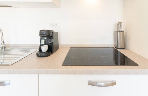 Pineto Apartment | Apartment 'Residence La Dolce Vita' with Sea View, Wi-Fi and Air Conditioning