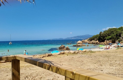 Albitreccia Apartment | Appartement Neuf Élégant à Agosta Plage - Votre Évasion Soleil et Mer