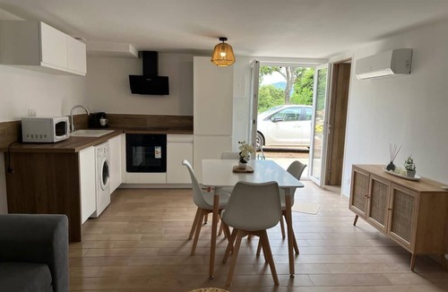 Petreto-Bicchisano Apartment | Appartement Entre mer & Montagne