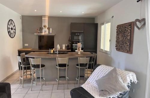Lecci Apartment | Appt T2 Standing avec Piscine et Terrasse