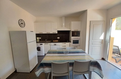 Galeria Apartment | Apt heated pool, wifi, 2 bedrooms, air conditioning, 7 min beach 1 min river