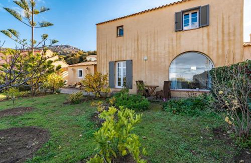 Aregno House | Aria - Maison corse avec jardin