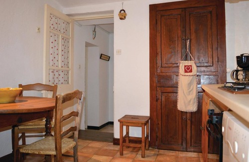 Calcatoggio Apartment | Awesome apartment in Calcatoggio