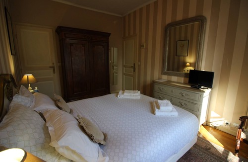 Plailly Bed & Breakfast | B&B 10 minutes from Parc Astérix, CDG airport
