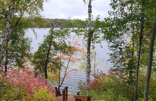 Pine River Cabin | Bear Paw Cabin on the lake, with private water access, quiet getaway sleeps 6