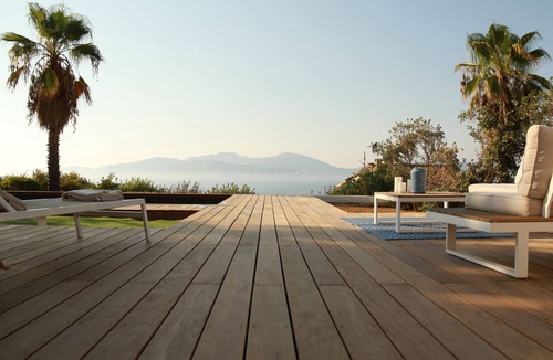 Pietrosella Villa | Beautiful house with blue shutters 5 bedrooms, Heated swimming pool, Terrace