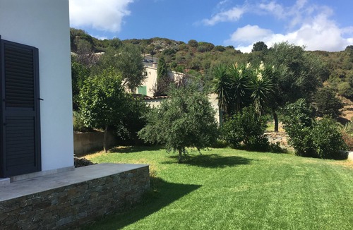 Cardo Villa | Beautiful house with garden, swimming pool and private parking, sea and mountain views