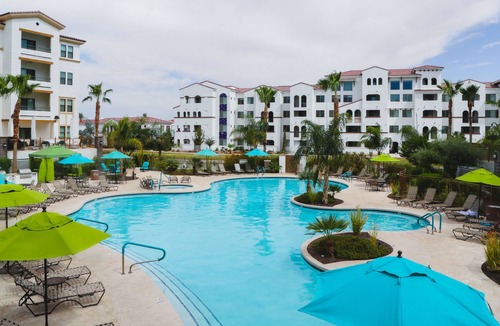 Ocotillo Condo | Beautiful Resort Style Condo- footsteps from fine dining!