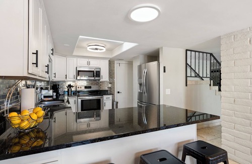 Villa San Marcos House | Bright & Modern 3BR House Steps to Old Town Scottsdale