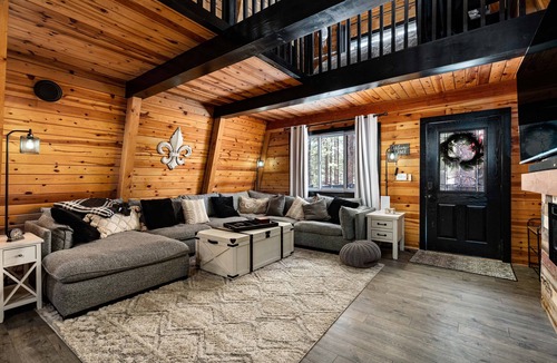 Williams Cabin | Cabin Near Grand Canyon South Entrance 1 hour away – Quiet Forest Retreat