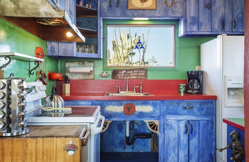 Joshua Tree Cabin | 🌵Cabin Under the Stars - Hot Tub, BBQ and Firepit🌵