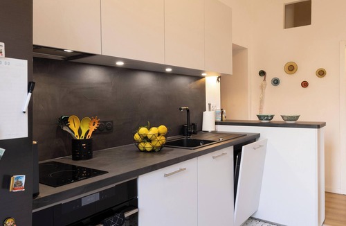 Erbalunga Apartment | Casa Bianca – Charme & vue mer au cœur d’Erbalunga