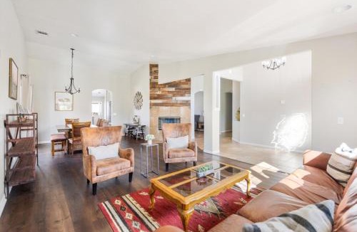 Yucca Valley House | Casa Selecta - Pool, Hot Tub & Desert Skies home