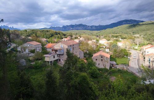 Levie Apartment | Casa tanghicciola