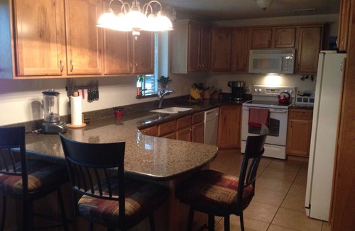 Kanab House | Center of Kanab! Inviting, clean & spacious