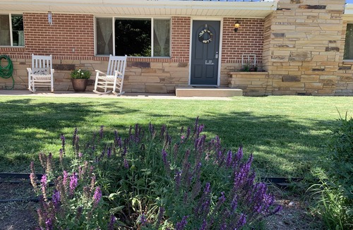 Kanab House | Center of Kanab! Inviting, clean & spacious