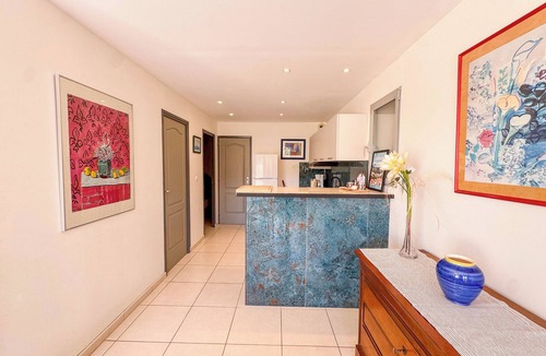 Collioure Apartment | CEZANNE: quiet, beautiful view at 250m from beaches and shops. Wireless.