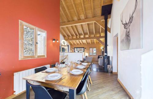La Rosiere Ski Chalet | Chalet moderne, jacuzzi, sauna, 12 pers, proche pistes - FR-1-398-636