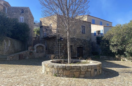 Santa-Reparata-di-Balagna House | Charming air-conditioned T2 apartment 10 minutes from the beach