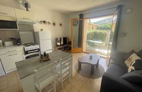 Calenzana Apartment | Charming 2-room apartment with small garden and terrace