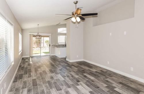 Trovare House | Charming 3-bedroom house with WiFi, AC in enjoyable Paradise Valley