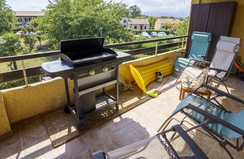Ghisonaccia Apartment | Charming apartment by the beach
