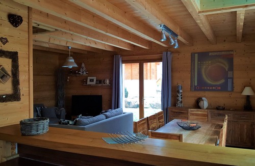 Picherande Ski Chalet | Charming chalet with all comfort at 15min from the slopes, 300m from the lake, shops at 5min