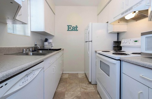 Tucson Condo | Charming Cozy, two bedroom, spacious condo!