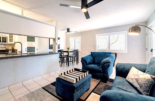 Tucson Condo | Charming dog-friendly, 2BR/1BA w/Pool, Mountain Views – Low Summer Rates! 🏖️