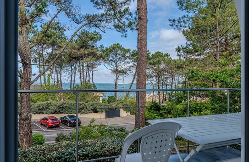 Pyla-sur-Mer House | Charming Hilltop Villa with Stunning Views, Steps from Pyla Beaches